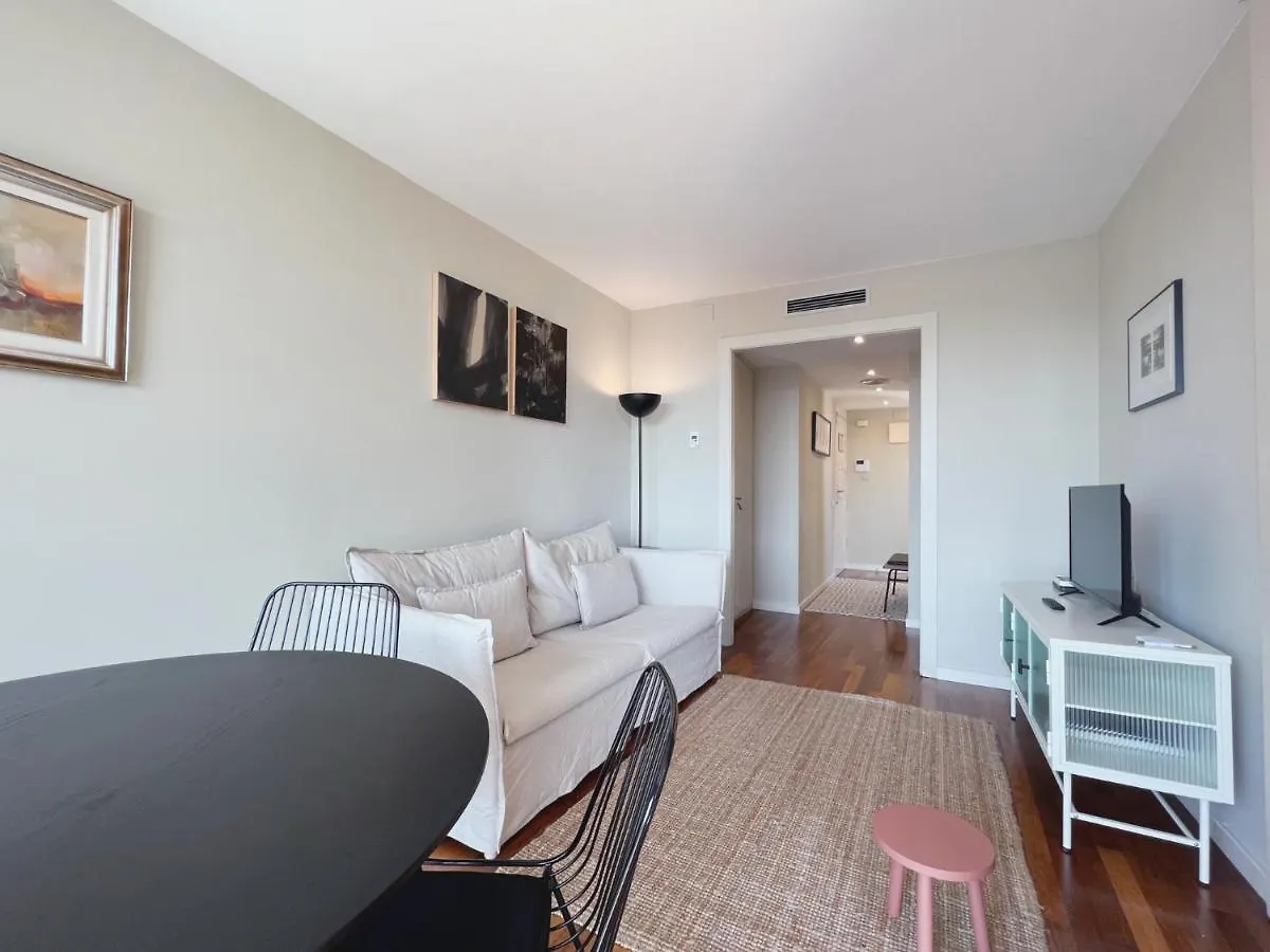 Stay U-Nique Apartments Sants II Barcelona 0*,